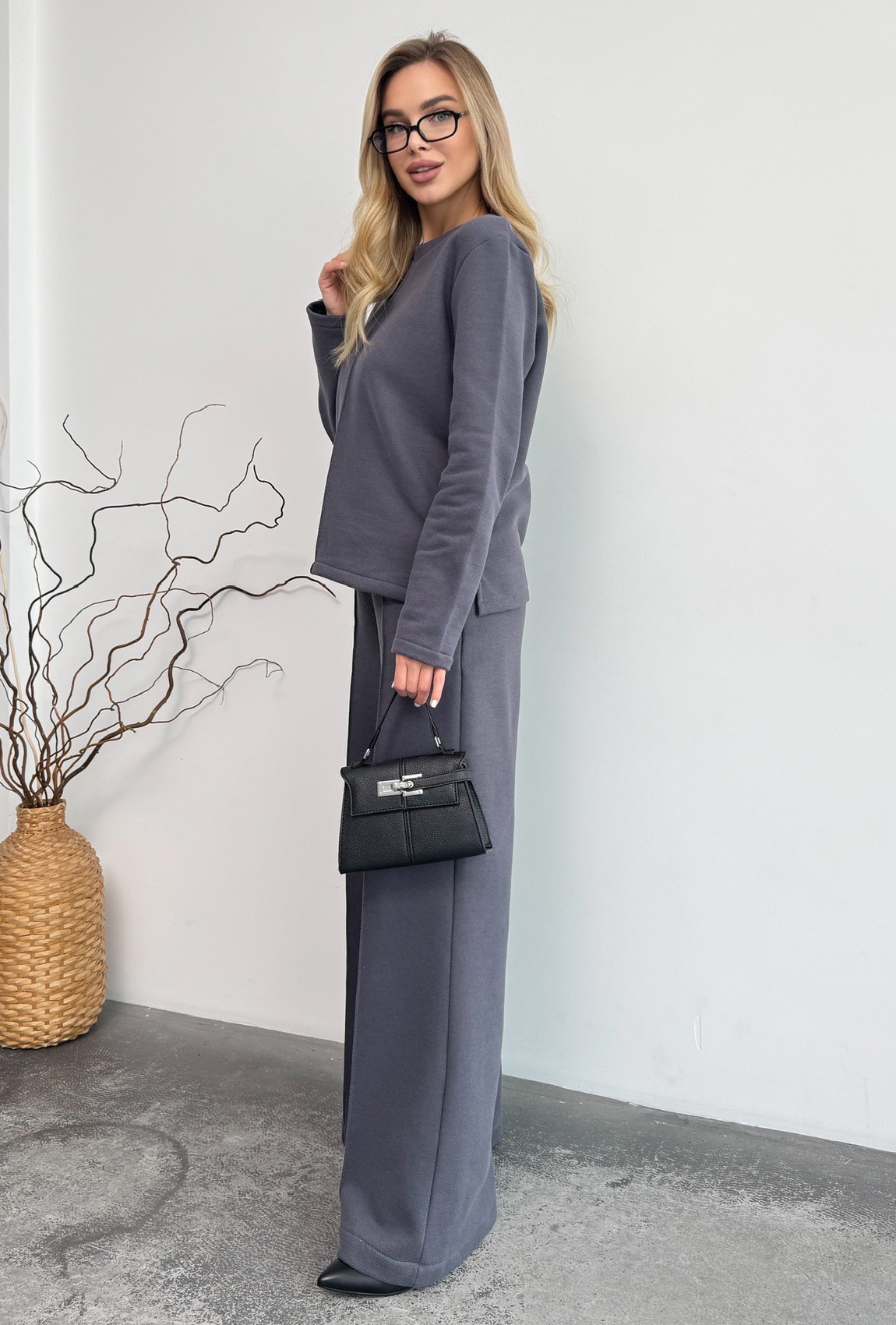 Графитовый костюм лакоста с начесом —  503253. Maritel. Изображенние 1