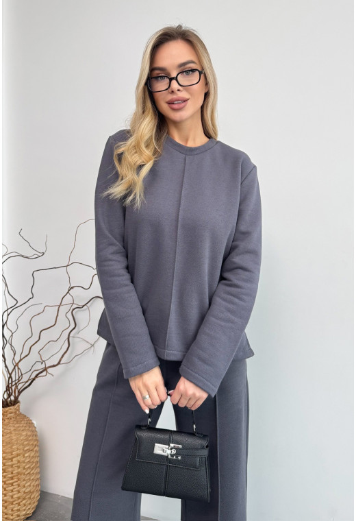 Графитовый костюм лакоста с начесом — 503253. Maritel. Изображенние 4 Графитовый костюм лакоста с начесом — 503253. Maritel. Изображенние 4