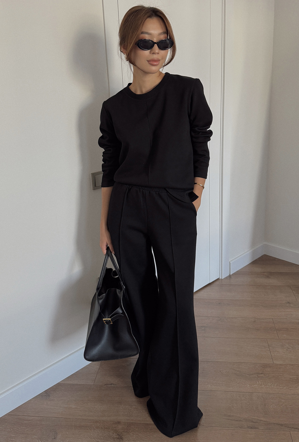 Чорний костюм лакоста з начосом —  372988. Maritel. Зображення 1