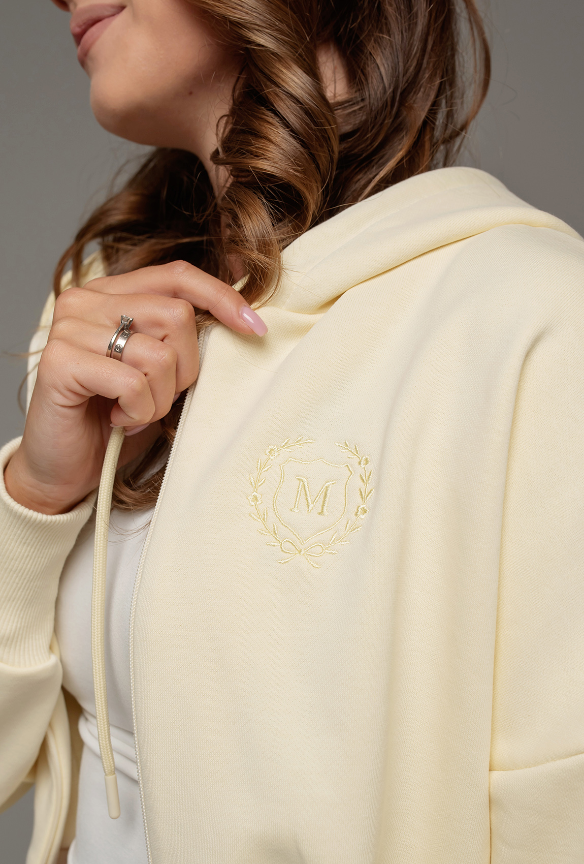 Кремовий костюм петля —  826586. Maritel. Зображення 4