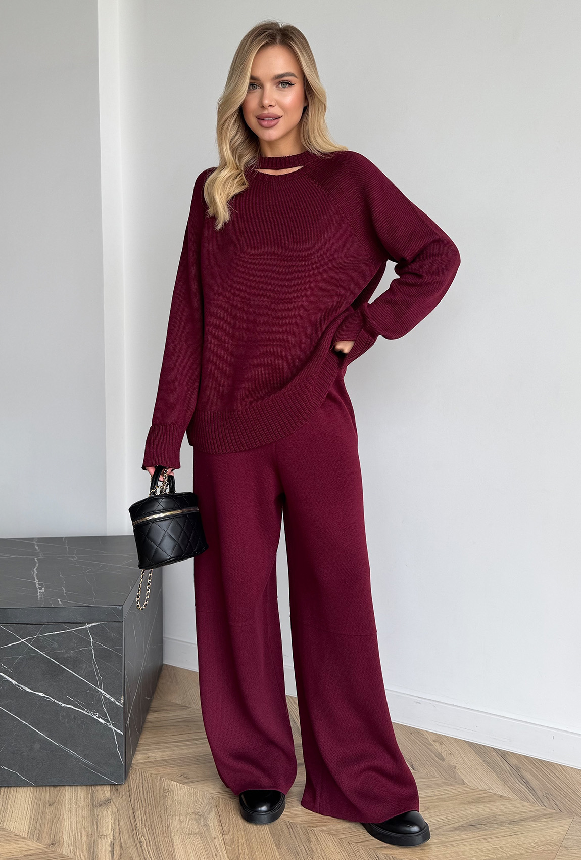 Бордовий в'язаний костюм —  380259. Maritel