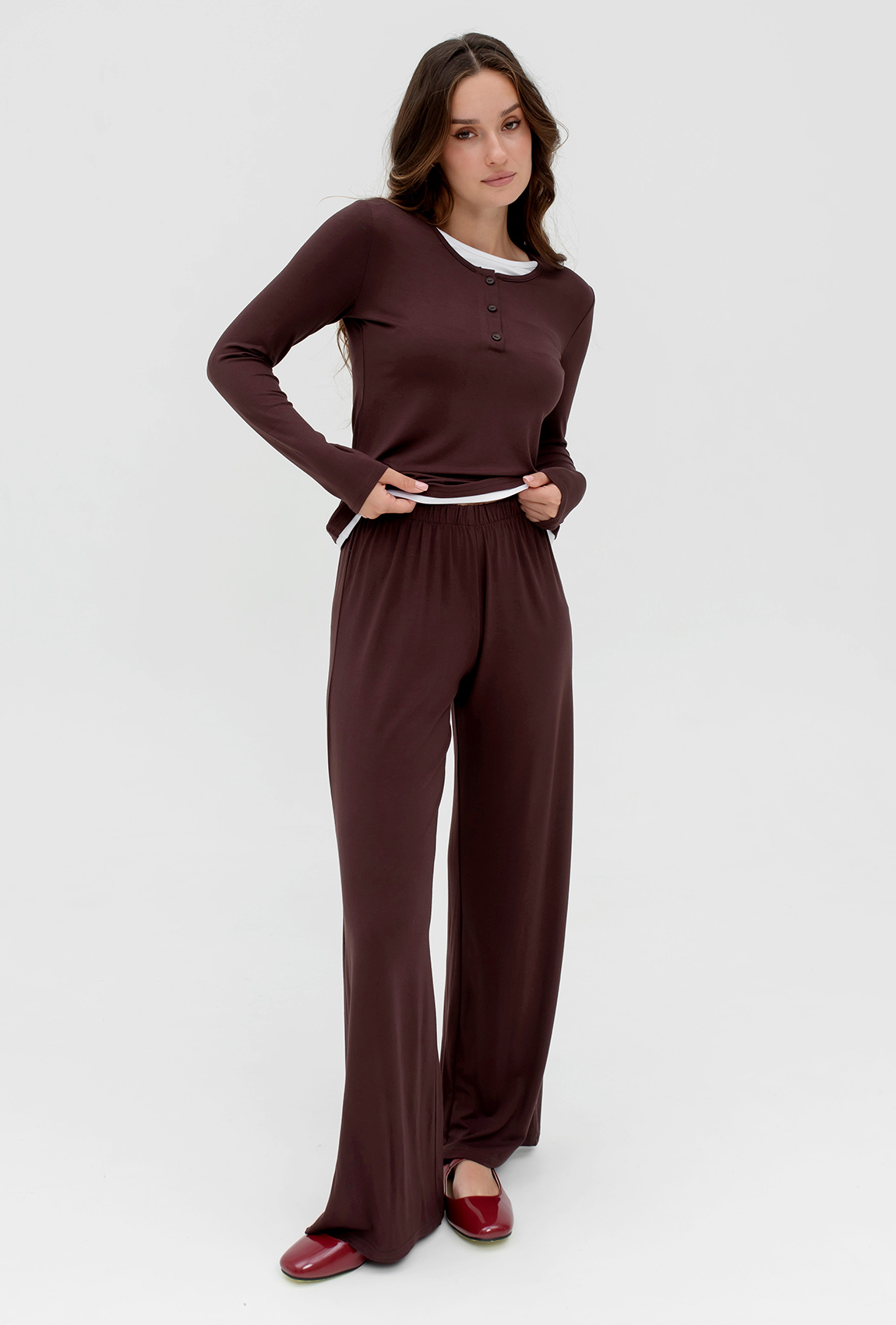 Шоколадный вискозный костюм —  537769. Maritel. Изображенние 1