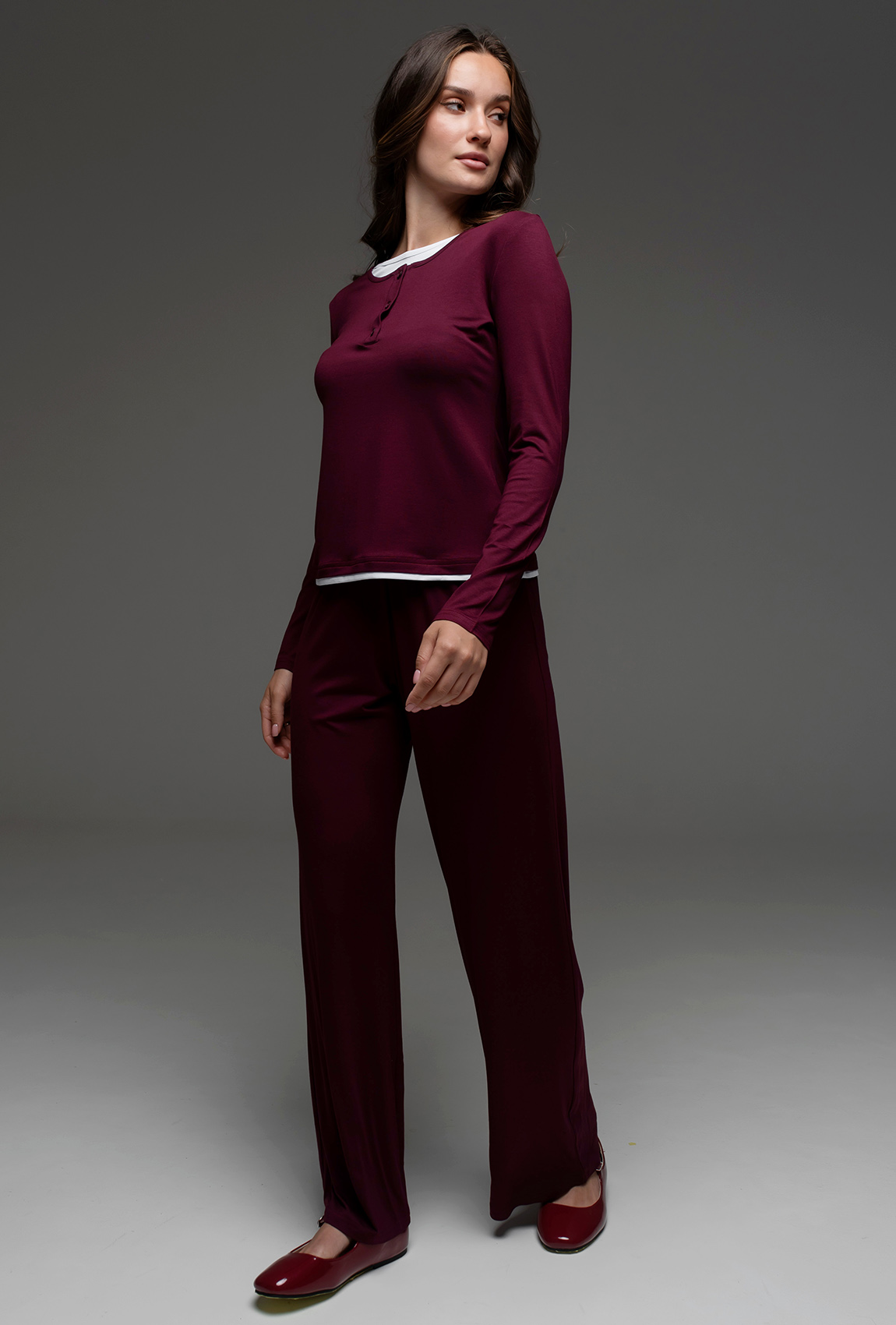 Вишневый вискозный костюм —  213542. Maritel. Изображенние 1