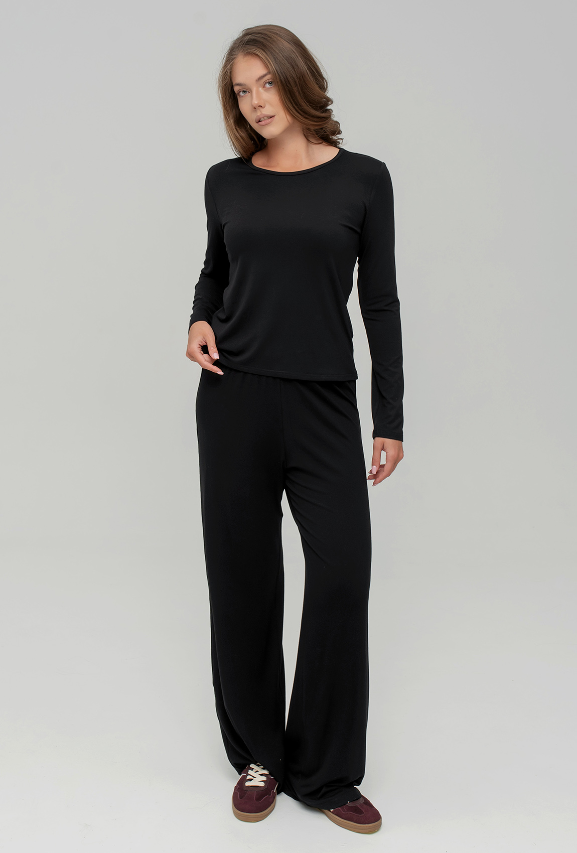 Черный вискозный костюм —  808374. Maritel