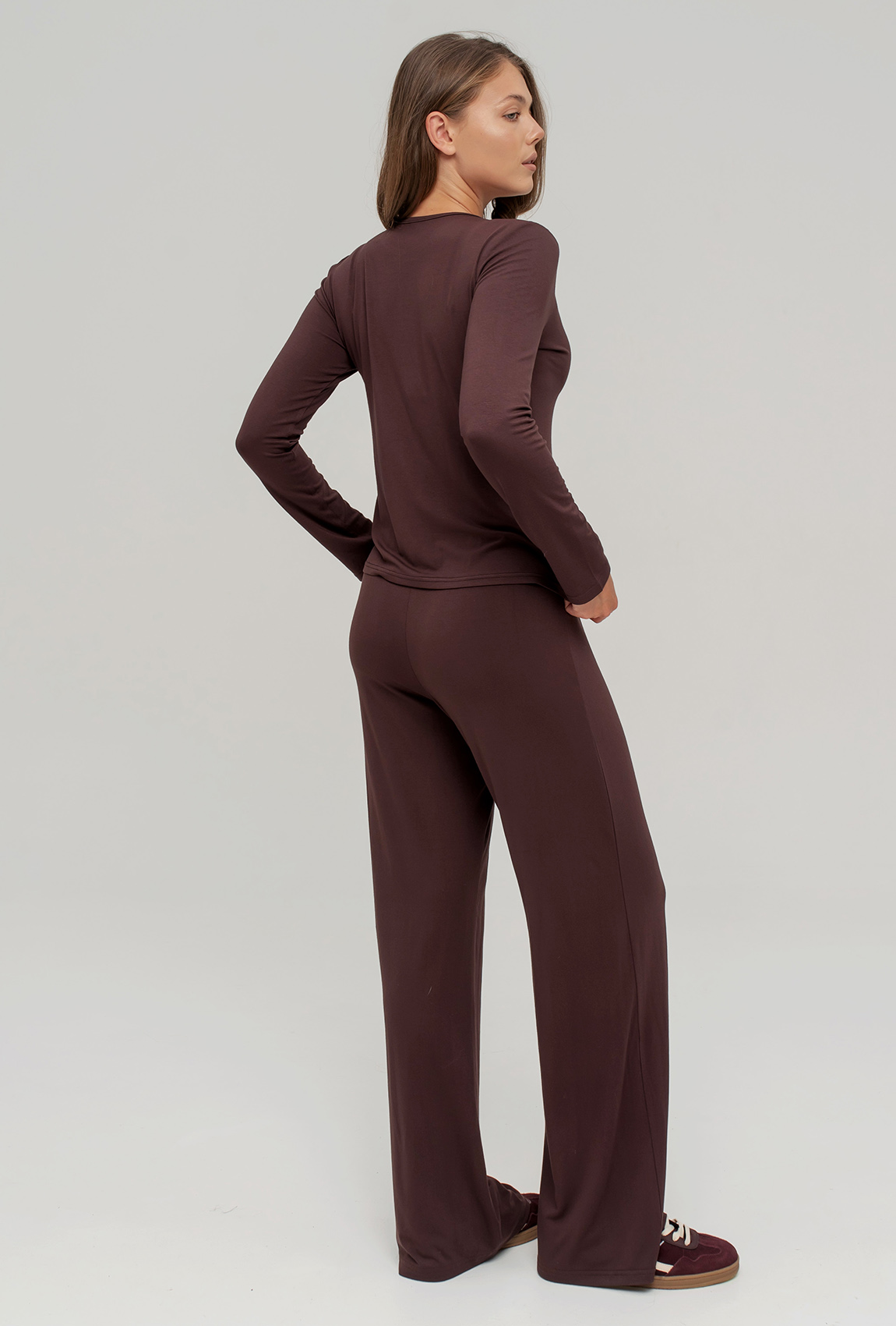 Шоколадный вискозный костюм —  801059. Maritel. Изображенние 1