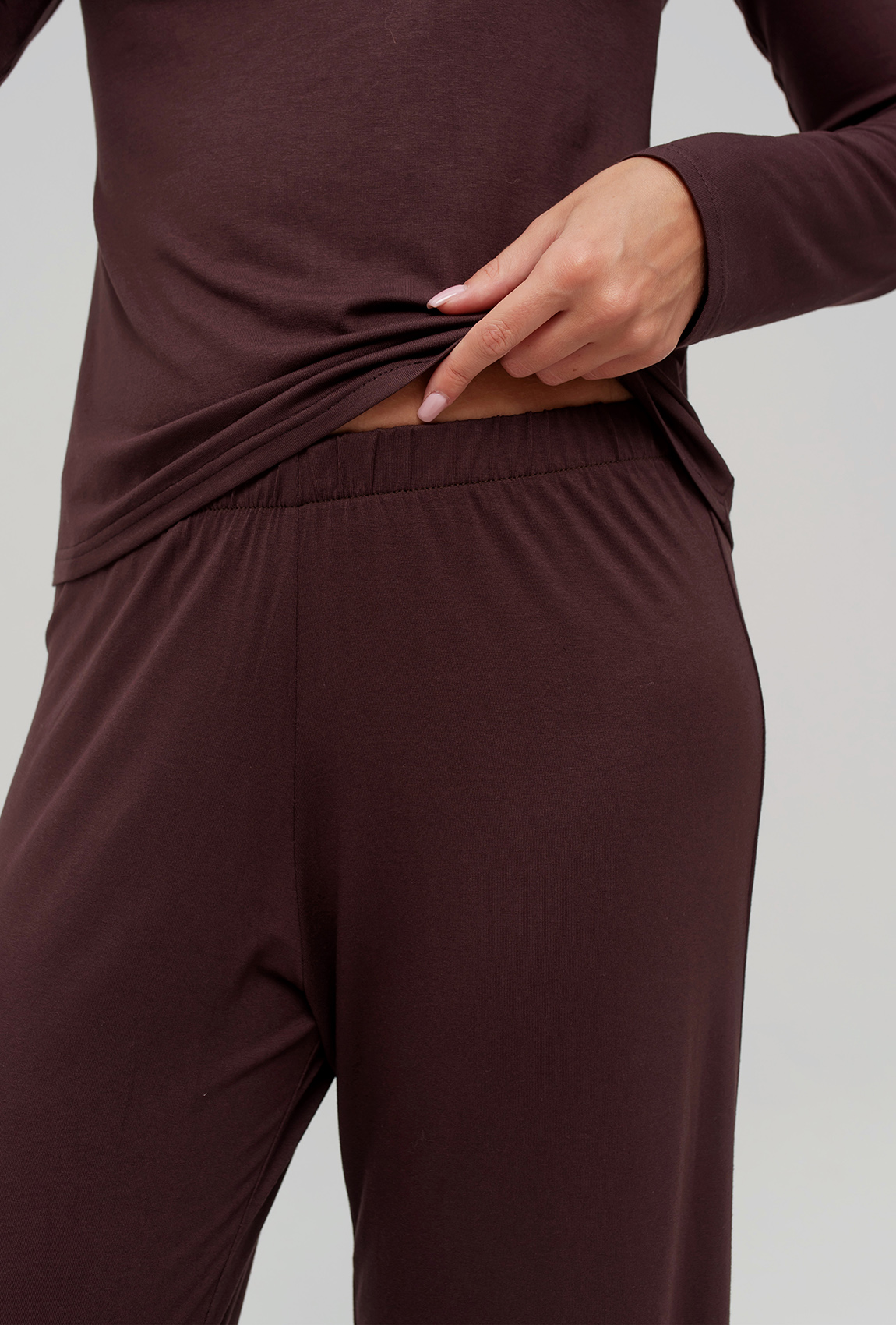 Шоколадный вискозный костюм —  801059. Maritel. Изображенние 5