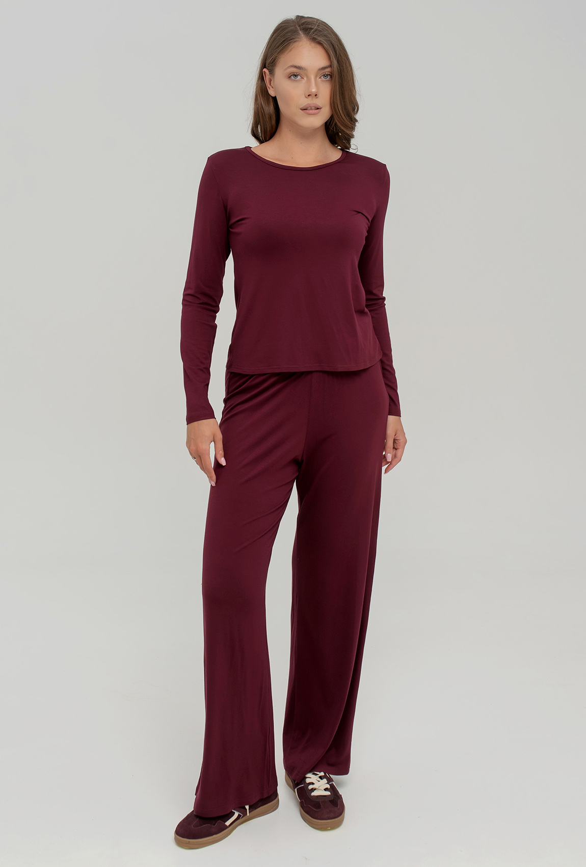 Вишневый вискозный костюм —  809470. Maritel