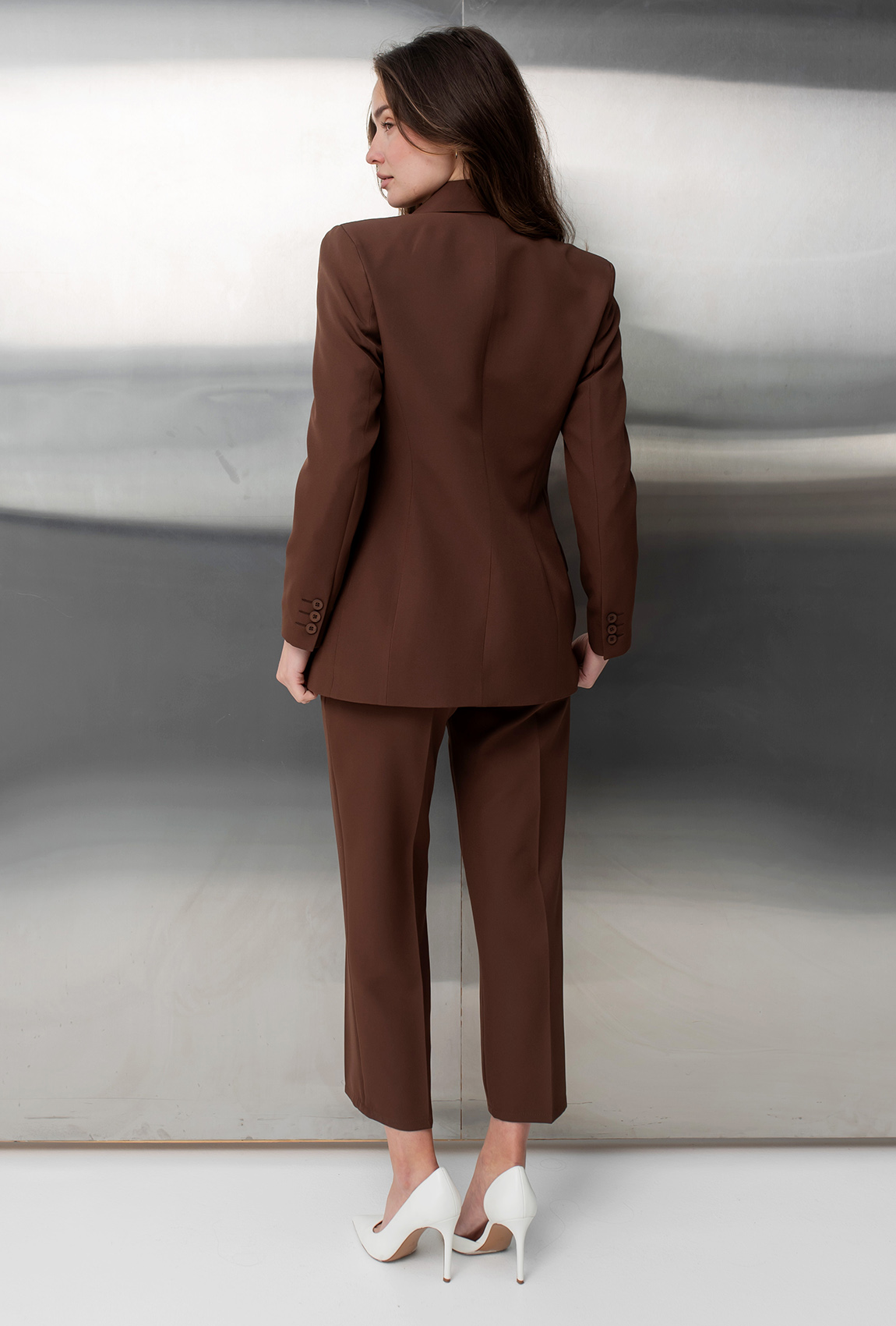Класичний шоколадний костюм —  543226. Maritel. Зображення 2