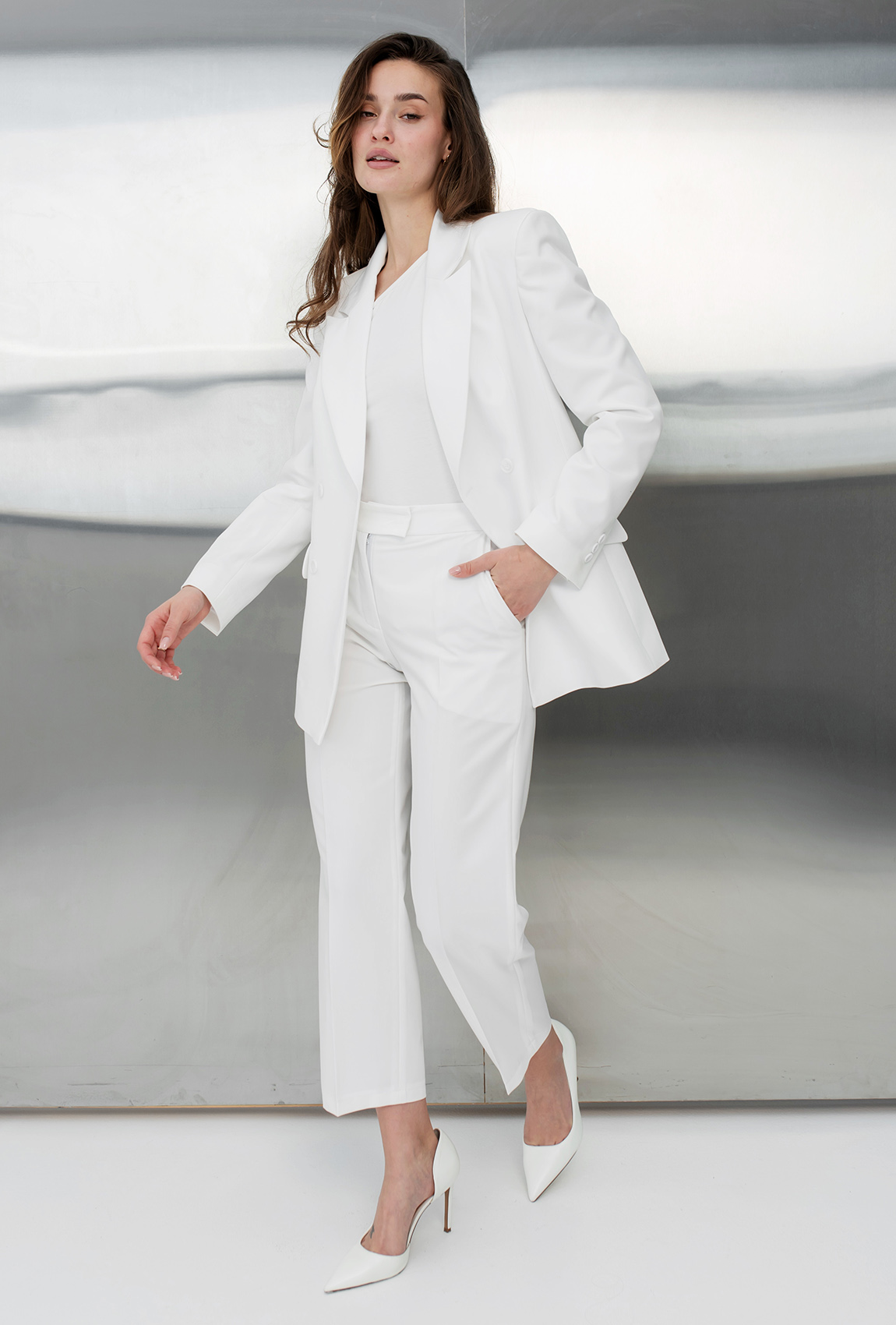 Класичний молочний костюм —  230923. Maritel. Зображення 3