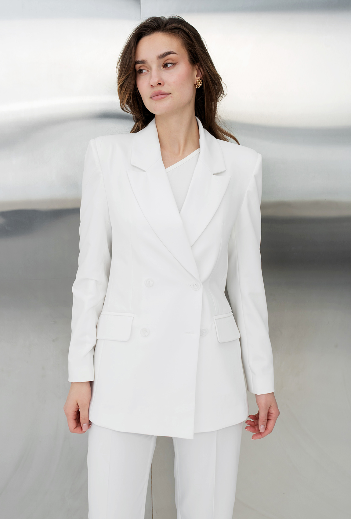 Класичний молочний костюм —  230923. Maritel. Зображення 4