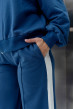 Костюм петля з лампасами колір джинс — 184741. Maritel. Зображення 5 Костюм петля з лампасами колір джинс — 184741. Maritel. Зображення 5