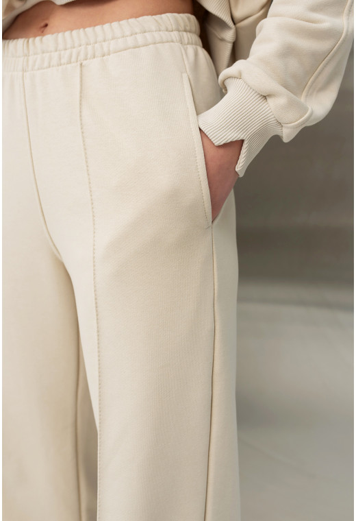 Бежевий костюм петля з мисом — 103490. Maritel. Зображення 5 Бежевий костюм петля з мисом — 103490. Maritel. Зображення 5