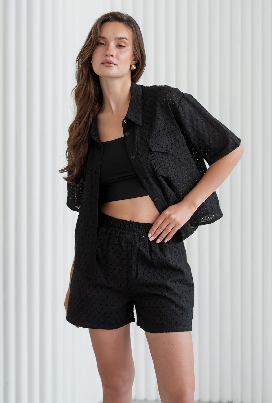 Черный костюм прошва с шортами —  164751. Maritel. Изображенние 3