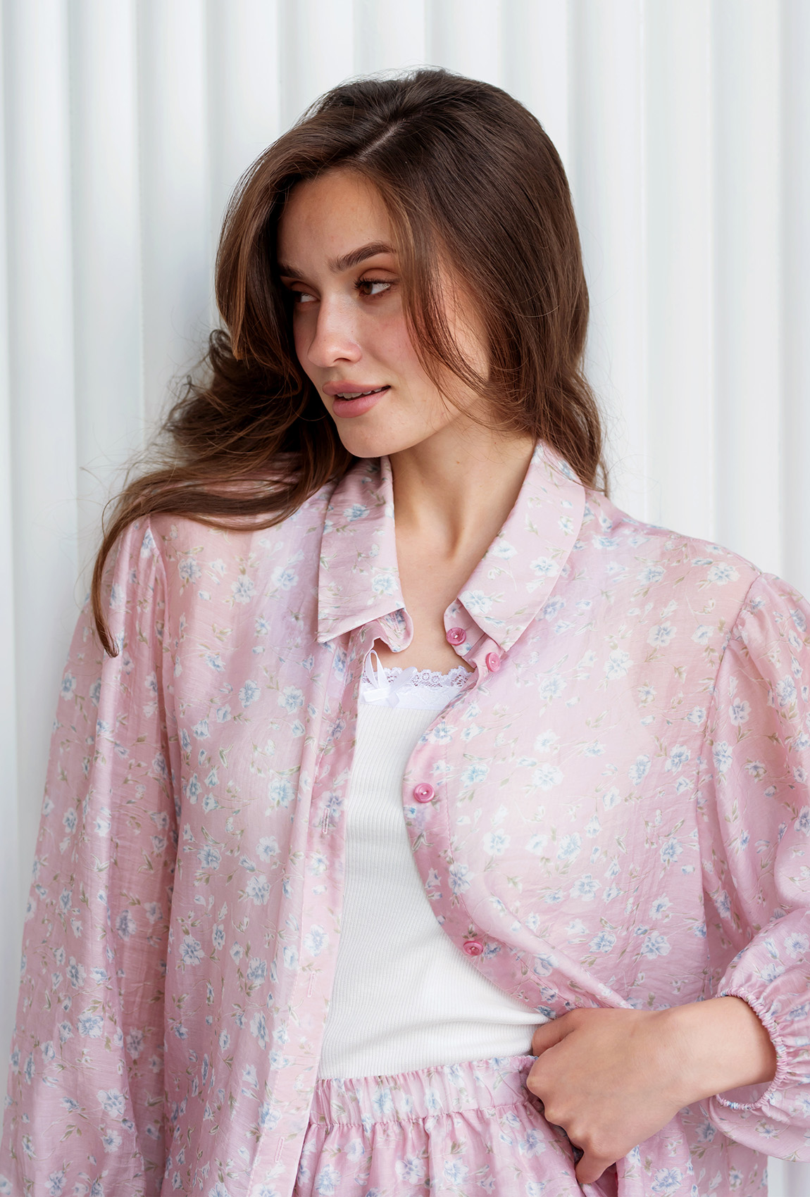 Розовый костюм из тенсела в цветочек —  586367. Maritel. Изображенние 3