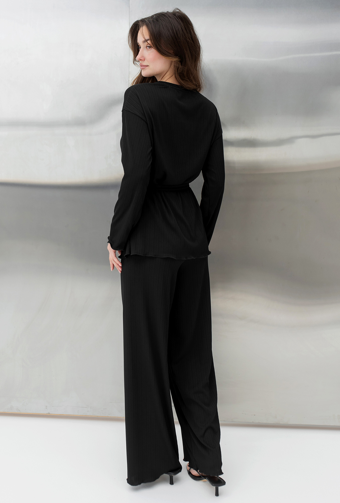 Чорний трикотажний костюм —  629489. Maritel. Зображення 2 Чорний трикотажний костюм —  629489. Maritel. Зображення 2