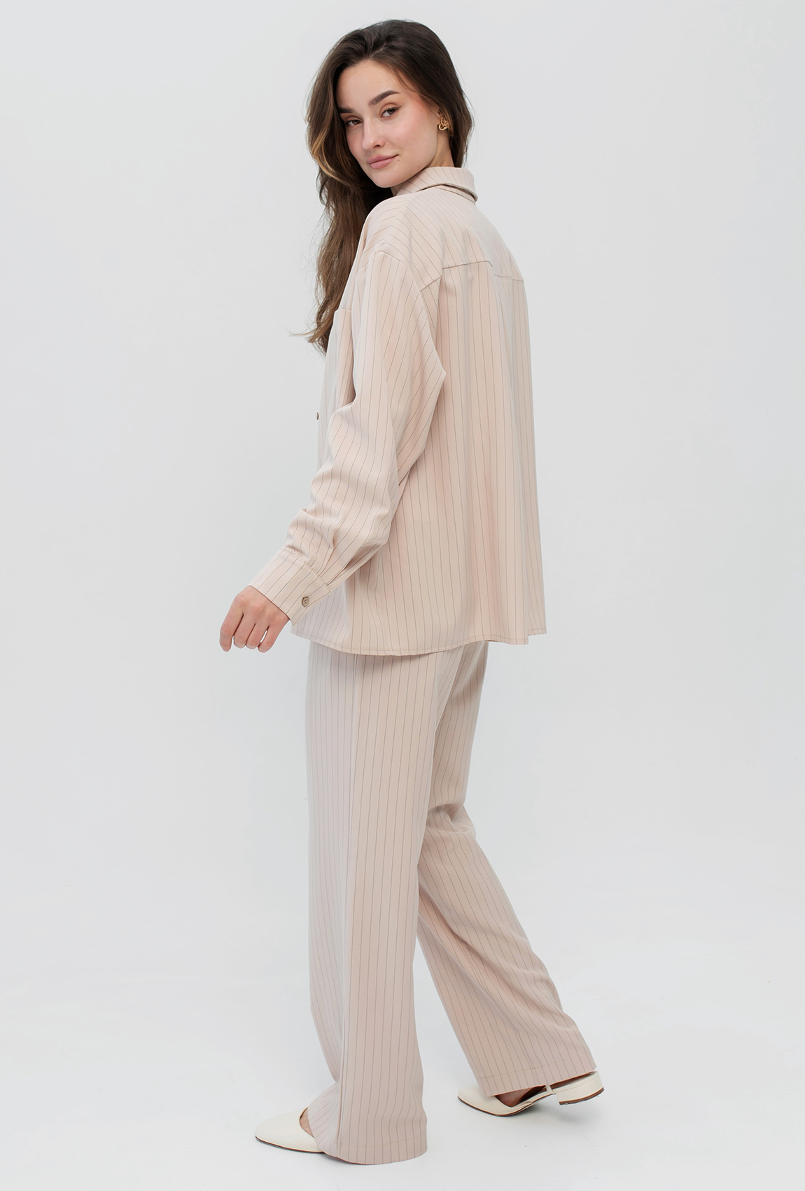 Бежевий костюм у смужку —  594276. Maritel. Зображення 1
