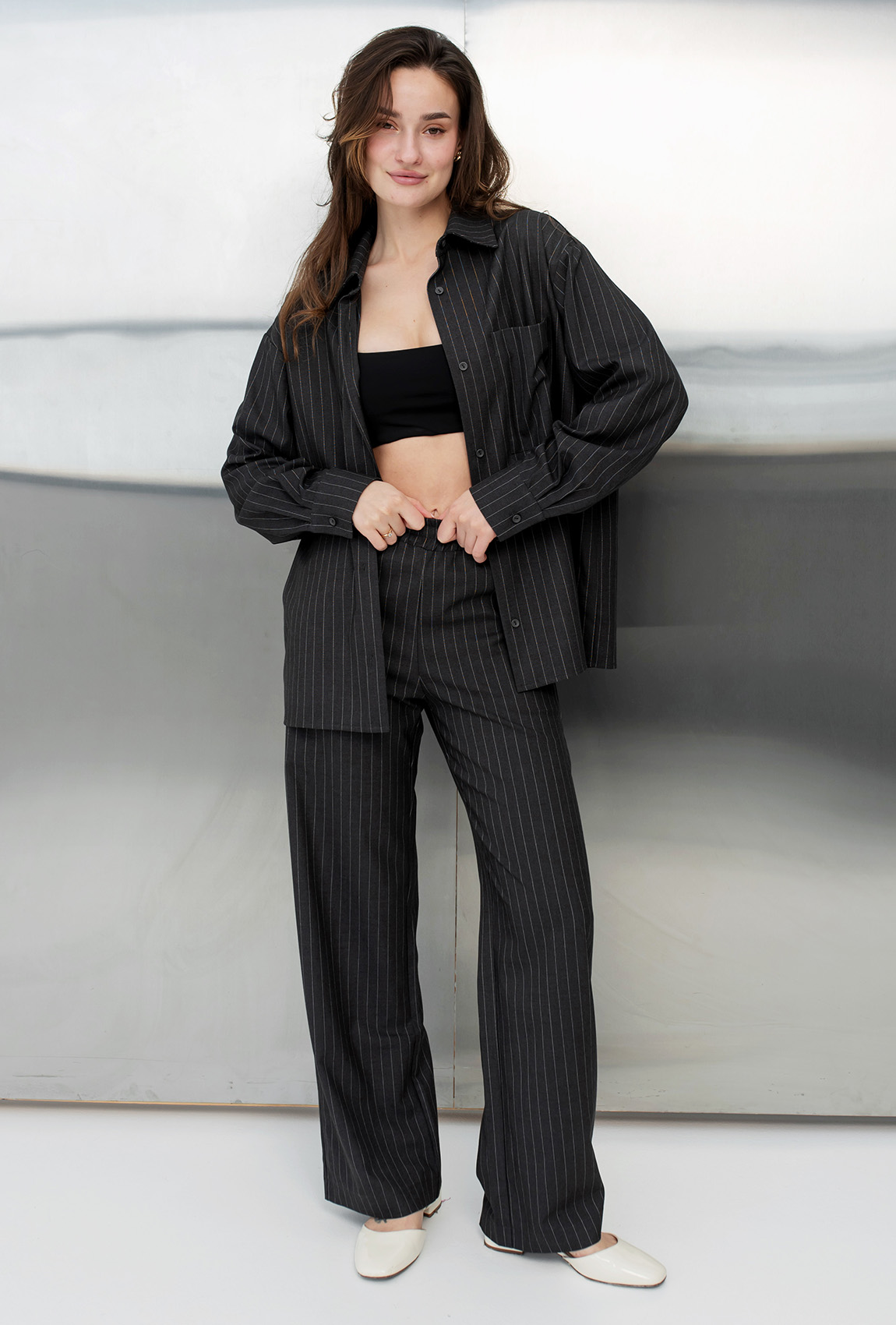 Графітовий костюм в смужку — 721159. Maritel Графітовий костюм в смужку — 721159. Maritel