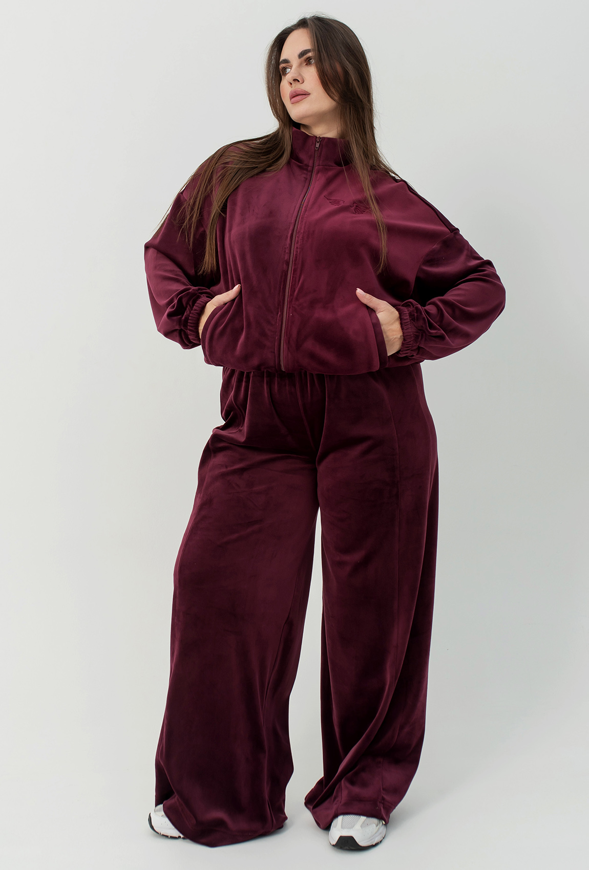 Бордовый велюровый костюм — 622436. Maritel Бордовый велюровый костюм — 622436. Maritel