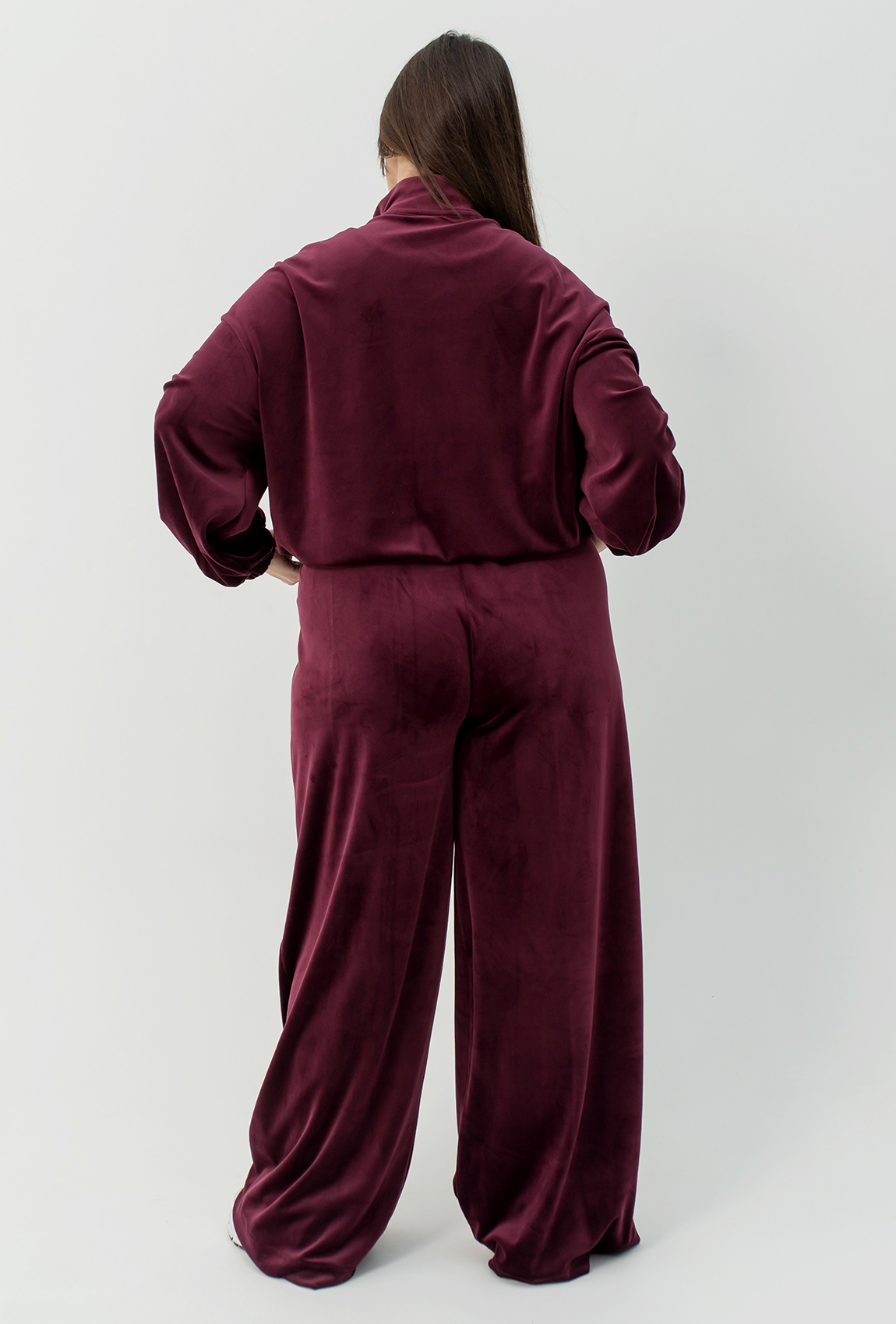 Бордовый велюровый костюм — 622436. Maritel. Изображенние 2 Бордовый велюровый костюм — 622436. Maritel. Изображенние 2