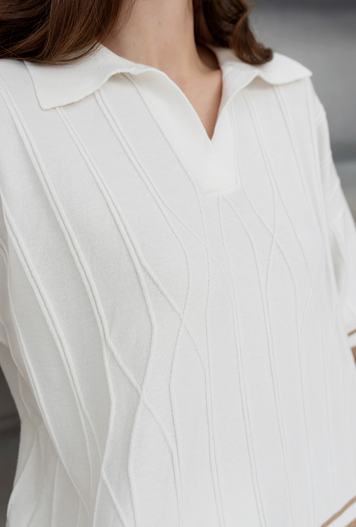 Молочний в'язаний костюм —  856306. Maritel. Зображення 5