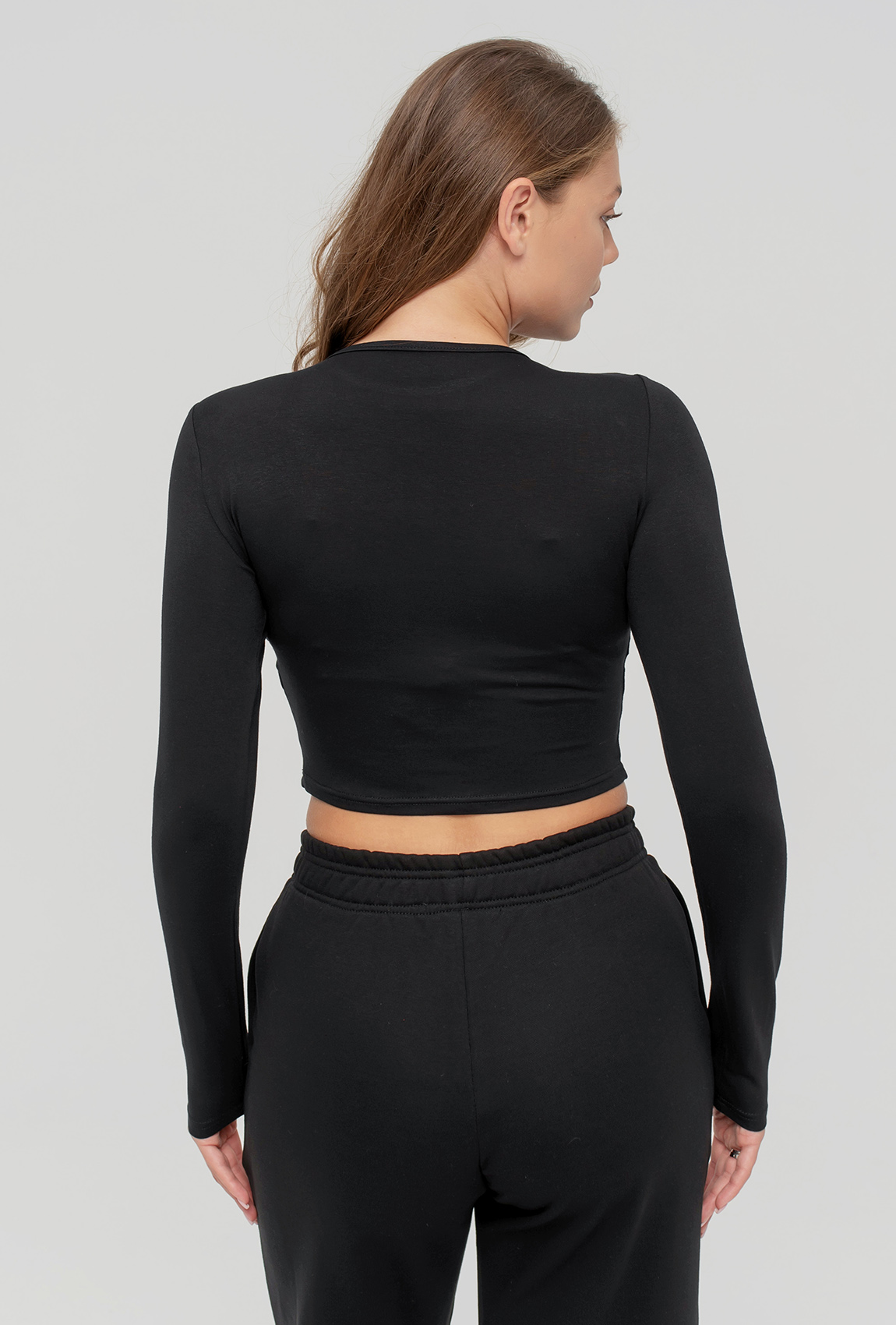 Чорний вкорочений віскозний лонгслів —  708425. Maritel. Зображення 1