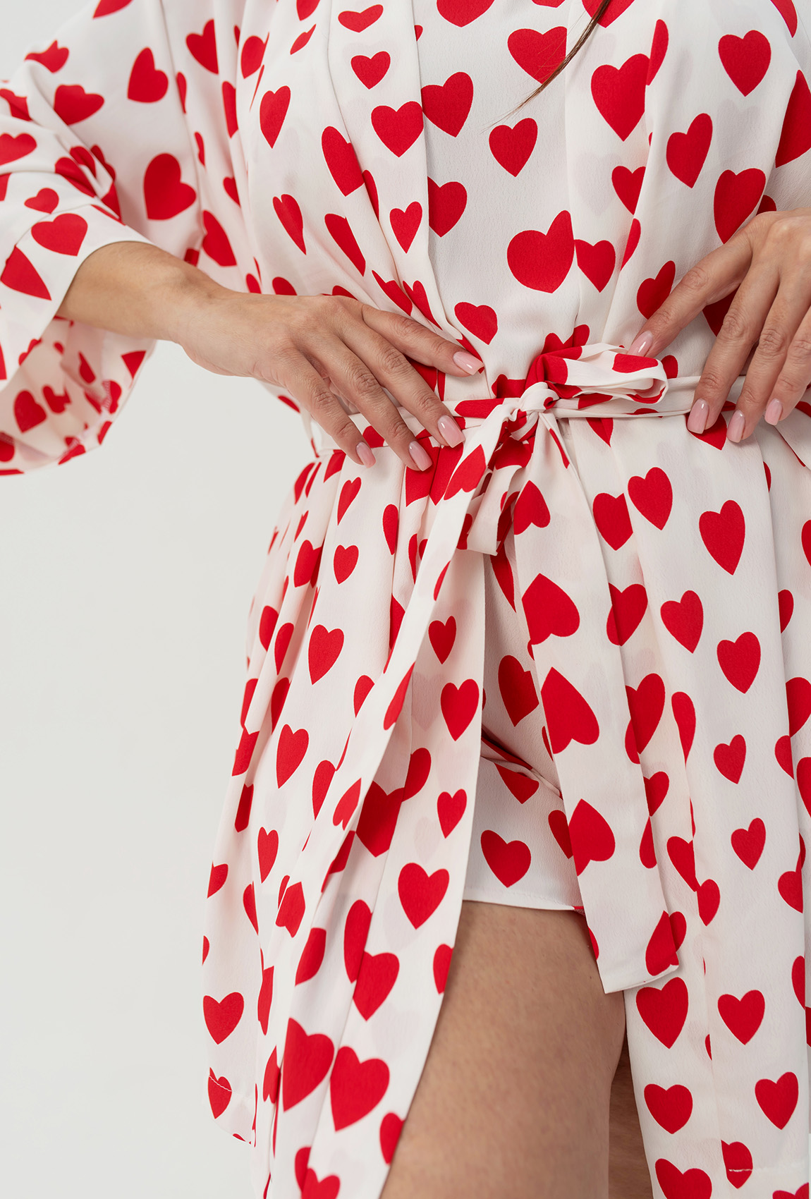 Белый халат в красное сердце —  328014. Maritel. Изображенние 2