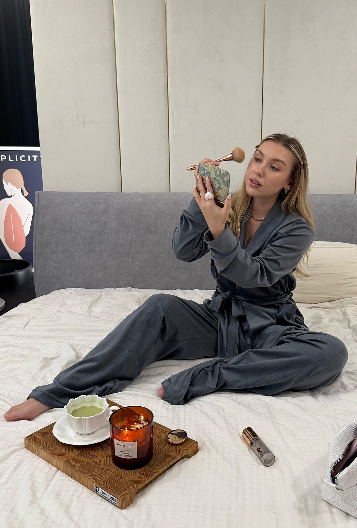 Серый костюм шаль велюр —  433237. Maritel. Изображенние 3