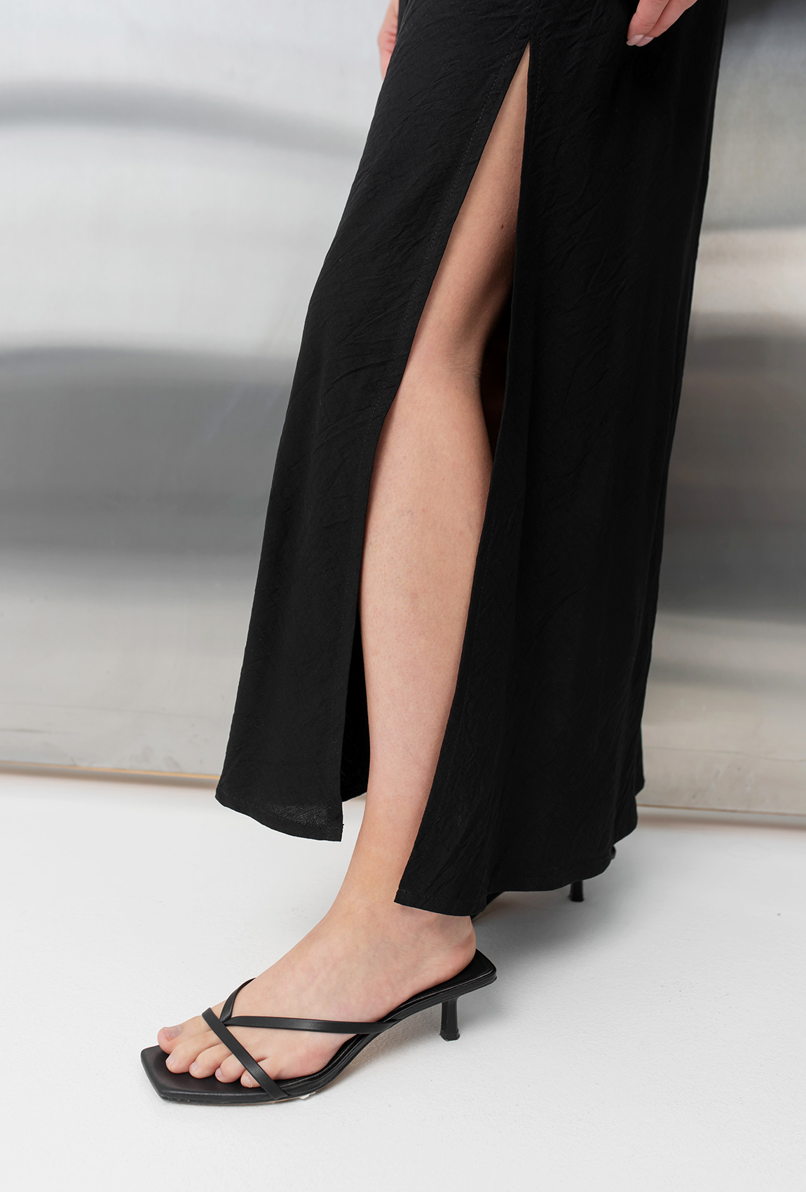 Черный льняной сарафан с поясом —  308864. Maritel. Изображенние 5