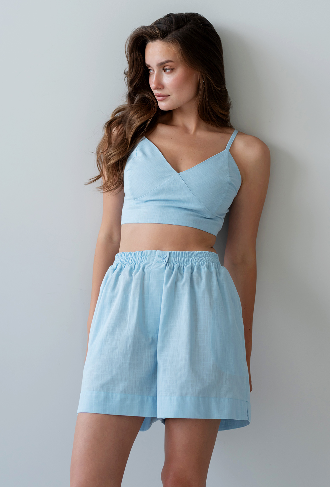 Голубые льняные шорты —  265871. Maritel