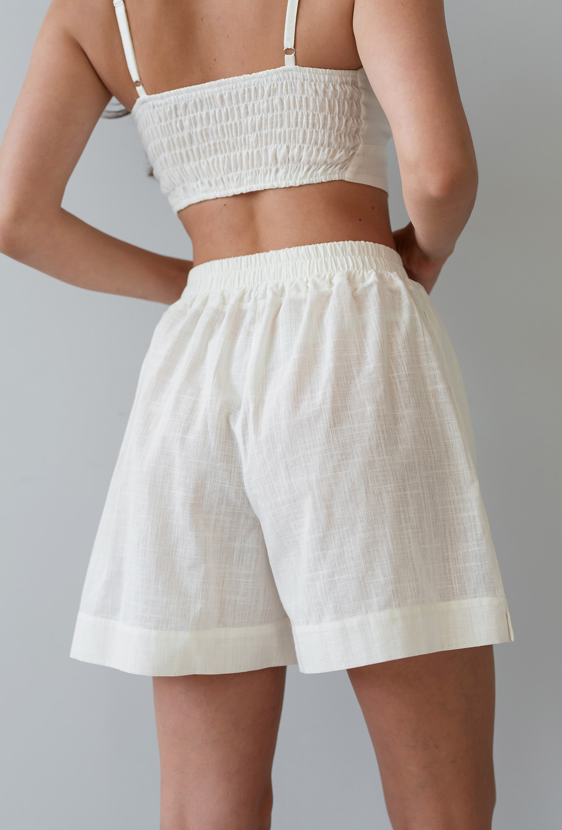 Молочные льняные шорты —  731196. Maritel. Изображенние 3