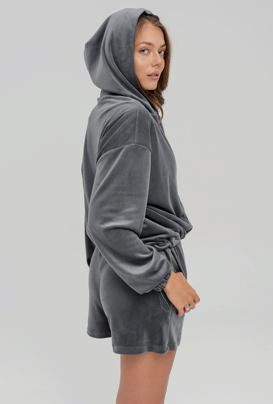 Сірі велюрові шорти —  787456. Maritel. Зображення 5