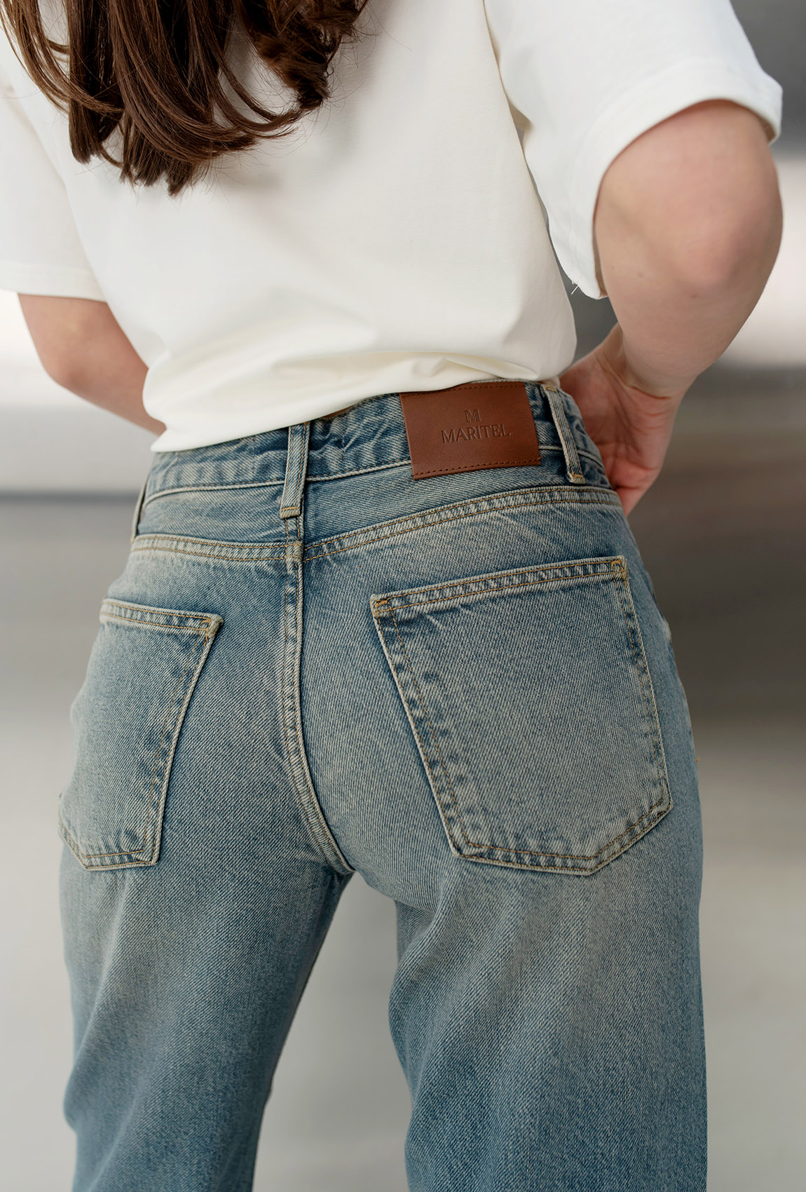 Голубые джинсы —  683395. Maritel. Изображенние 4