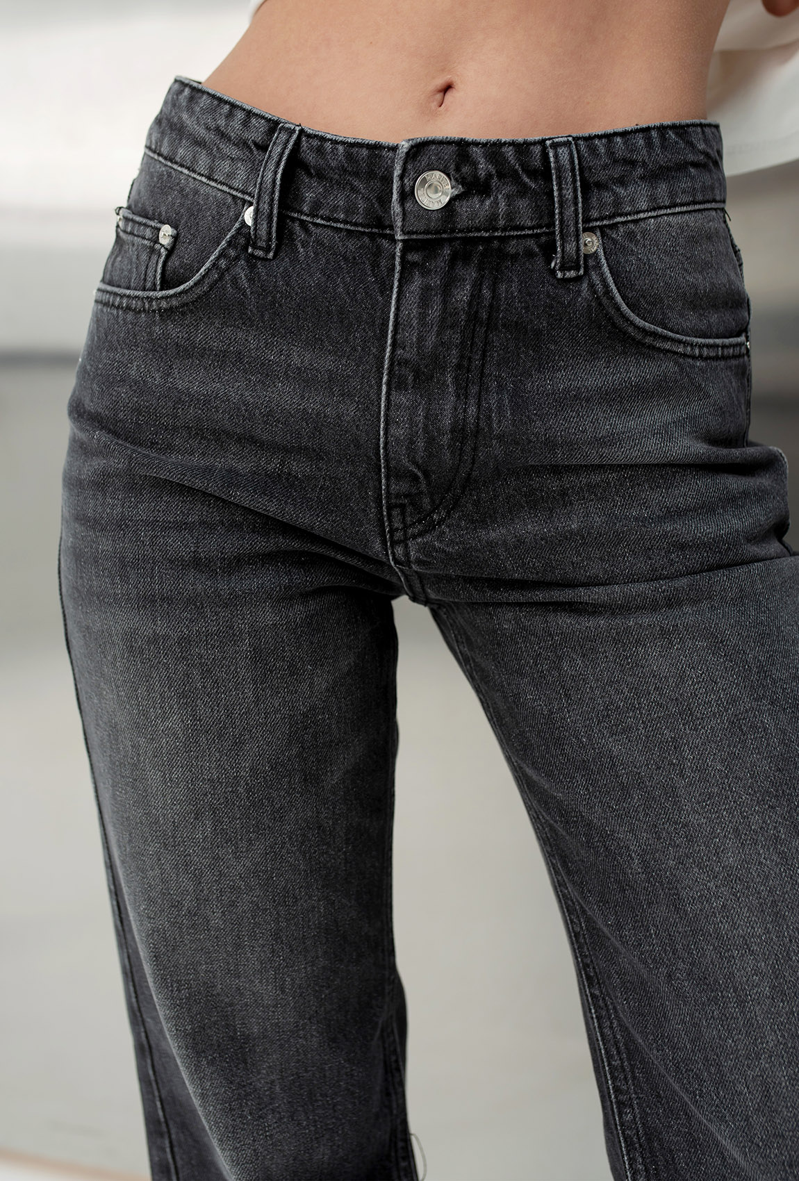 Сірі джинси з необробленим низом —  411416. Maritel. Зображення 3