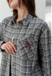 Серая рубашка в клетку с бантом — 218746. Maritel. Изображенние 3 Серая рубашка в клетку с бантом — 218746. Maritel. Изображенние 3