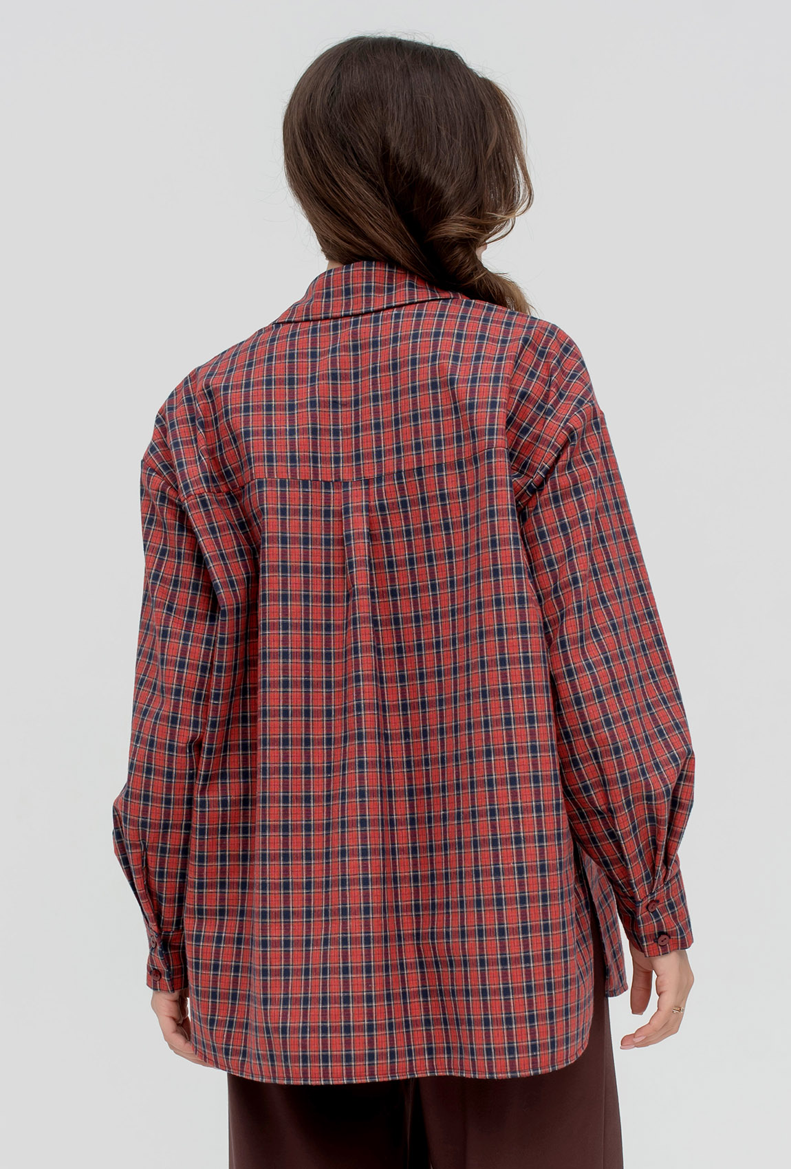 Вишневая рубашка в клетку с разрезами —  243209. Maritel. Изображенние 2
