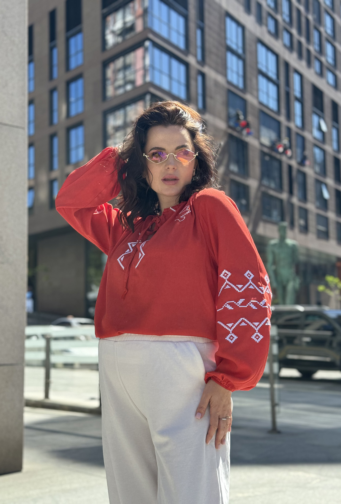 Терракотова вишиванка Україна —  987047. Maritel. Зображення 1