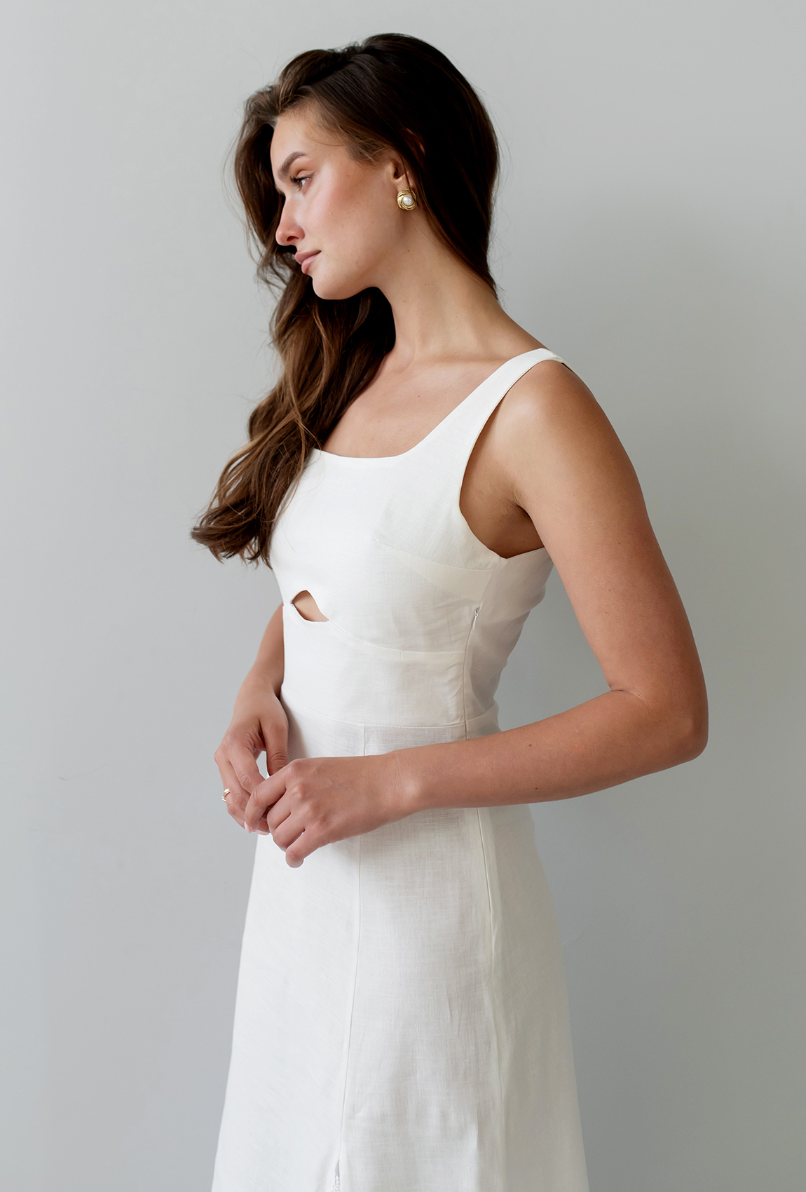 Молочное льняное платье с кружевом —  265121. Maritel. Изображенние 4