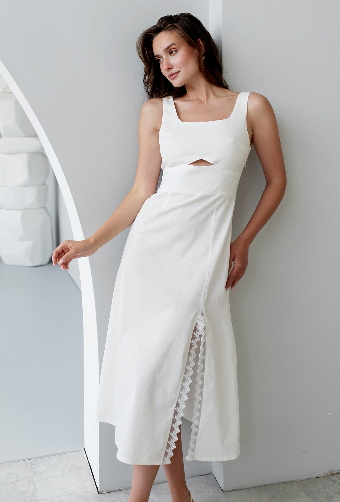 Молочное льняное платье с кружевом —  265121. Maritel. Изображенние 6