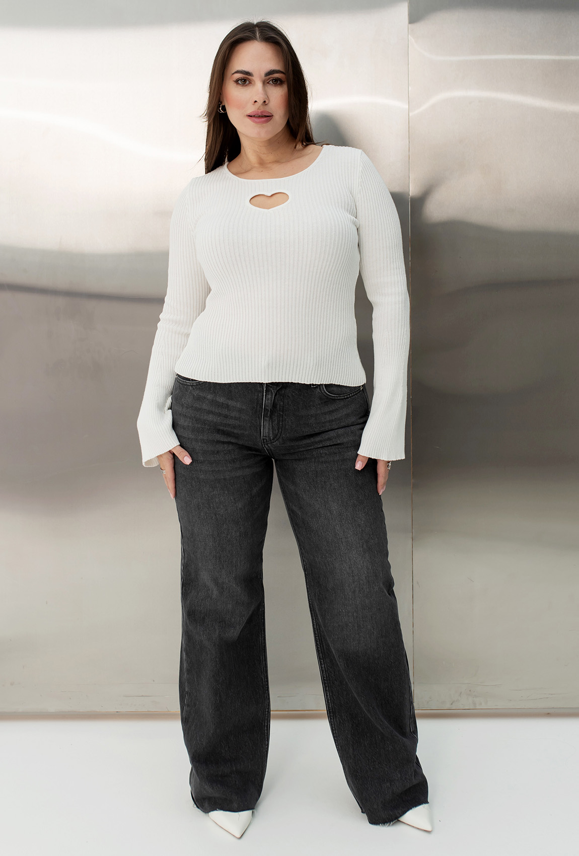 Молочна в'язана кофта з серцем —  625260. Maritel. Зображення 5