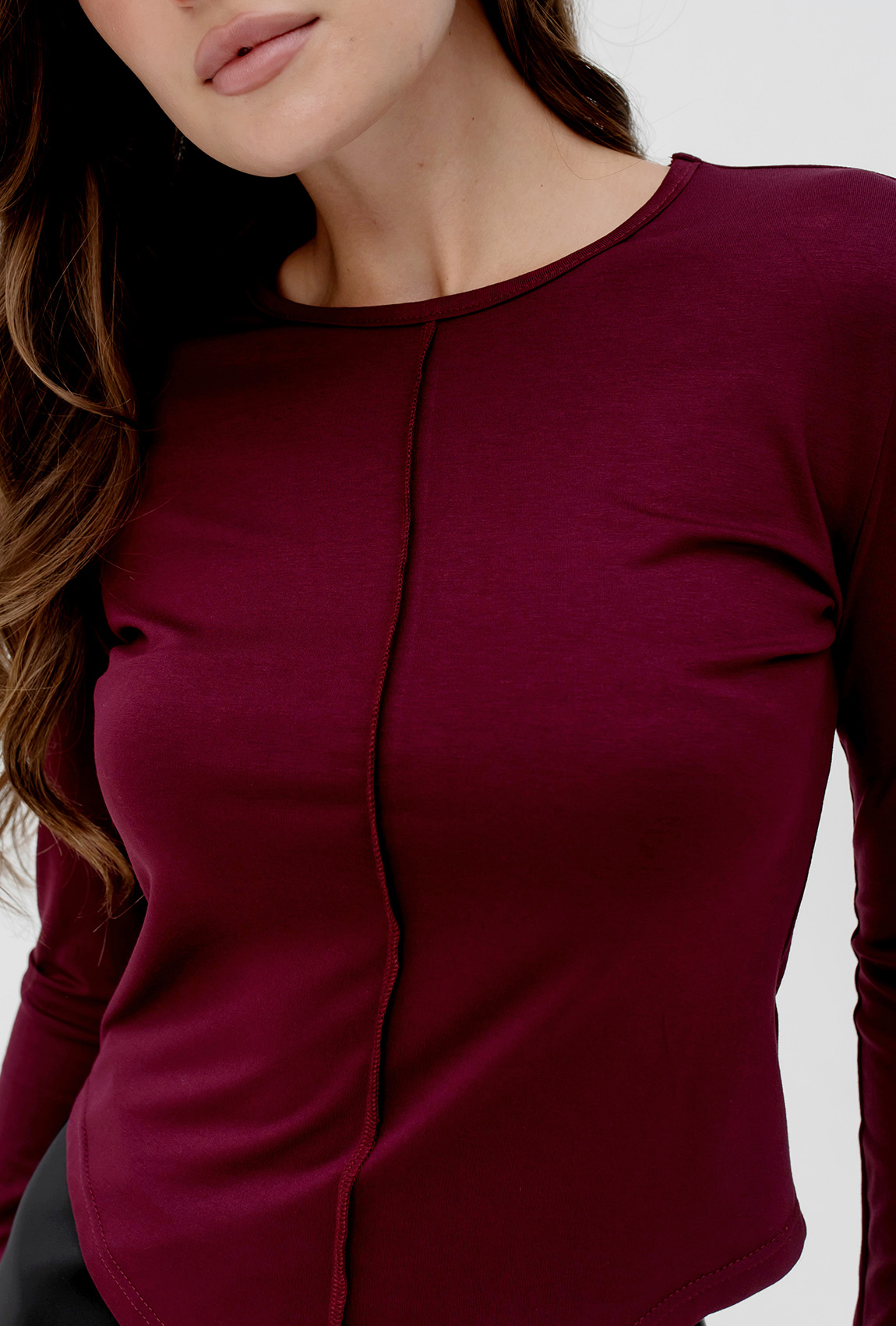 Вишневый вискозный лонгслив —  363910. Maritel. Изображенние 4