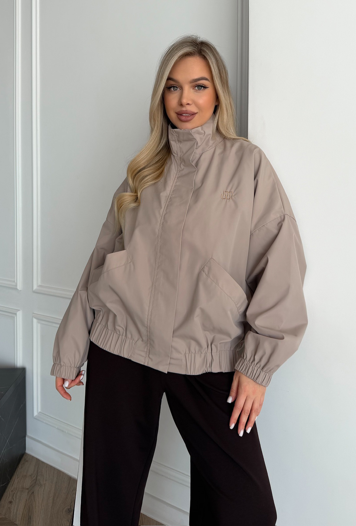 Вітровка бежева. Maritel. Зображення 3