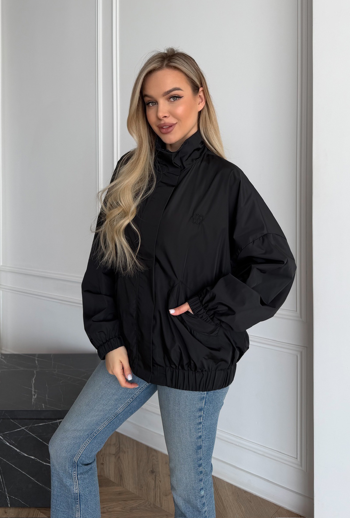 Вітровка чорна. Maritel. Зображення 1