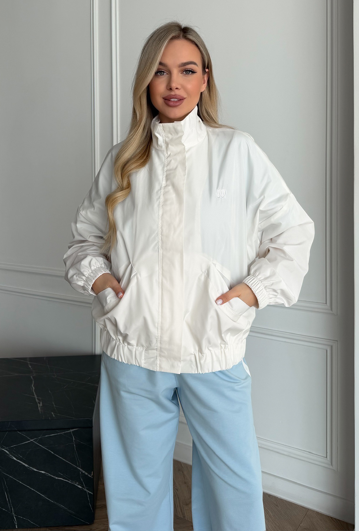 Вітровка молочна. Maritel