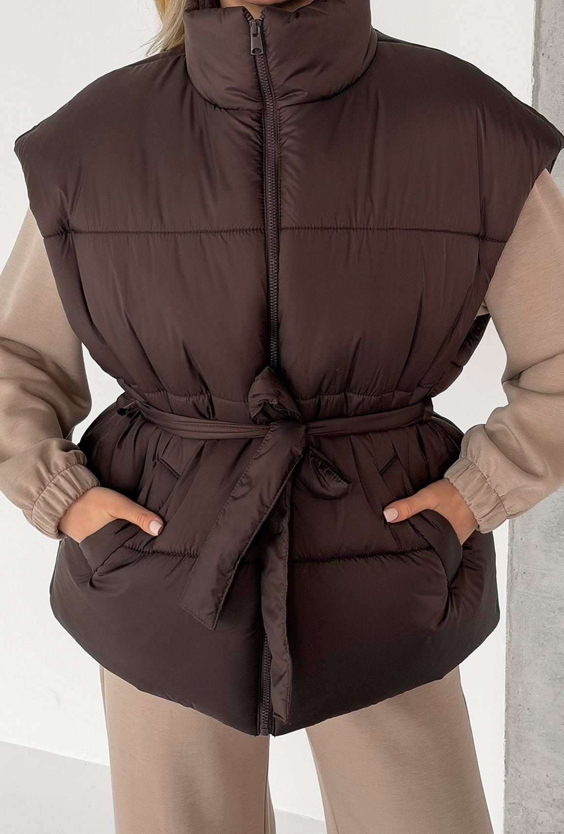 Жилет oversize шоколадный. Maritel. Изображенние 5 Жилет oversize шоколадный. Maritel. Изображенние 5