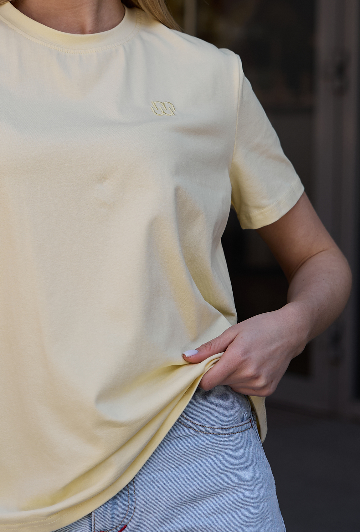 Футболка с вышивкой лимоная. Maritel. Изображенние 4