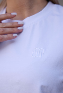 Футболка с вышивкой белая. Maritel. Изображенние 5 Футболка с вышивкой белая. Maritel. Изображенние 5