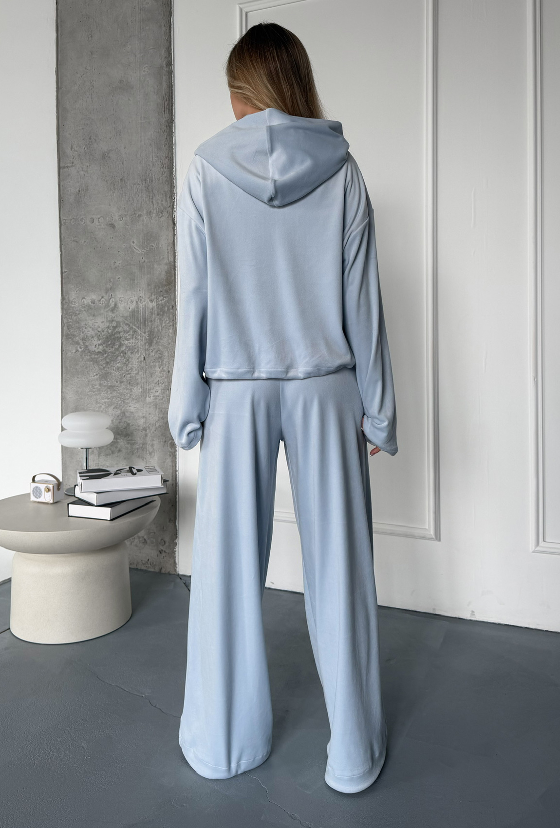 Костюм велюровий з затяжками блакитний. Maritel. Зображення 2