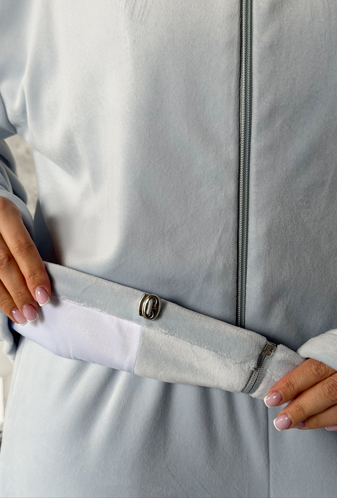 Костюм велюровий з затяжками блакитний. Maritel. Зображення 6