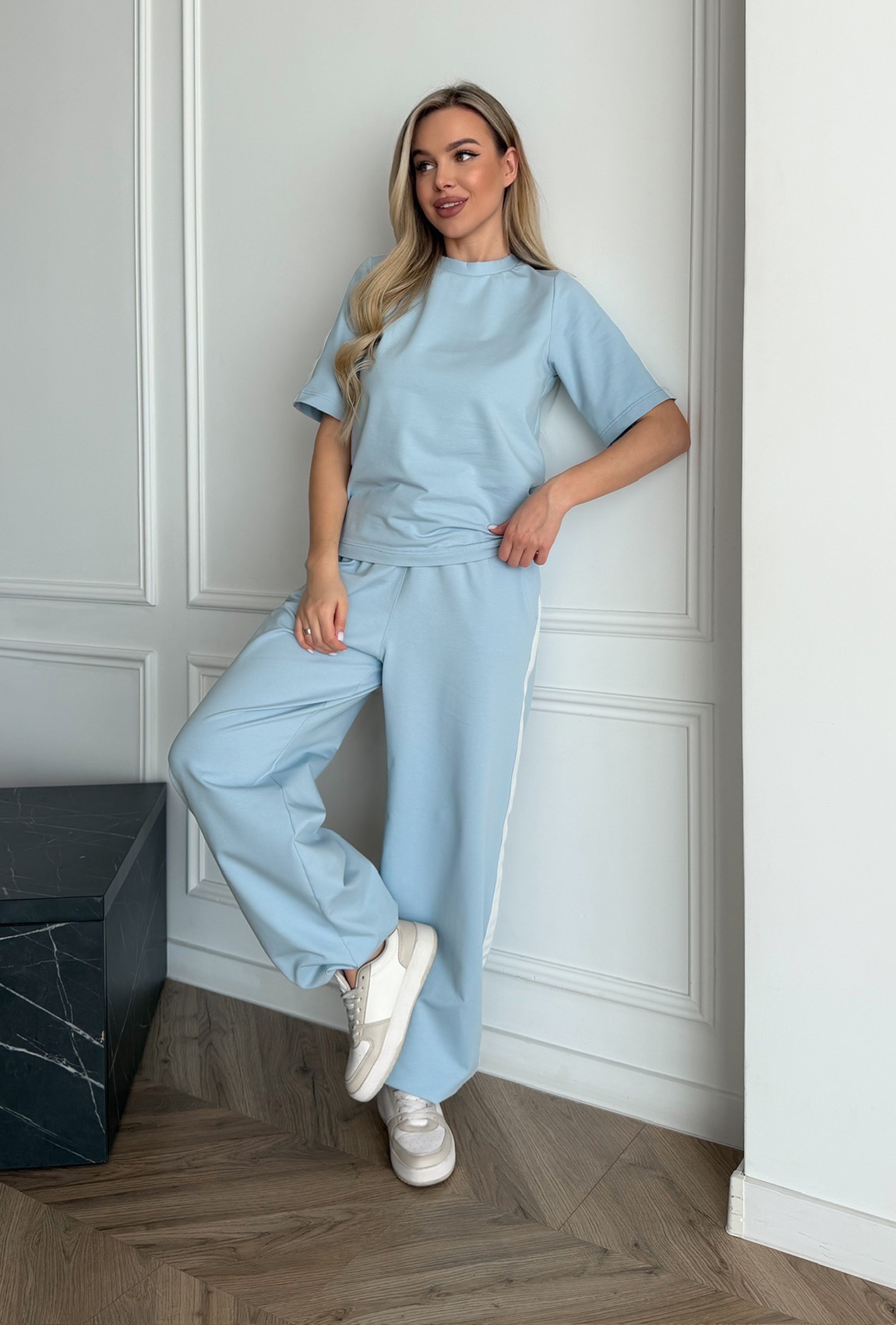 Костюм с лампасами голубой. Maritel