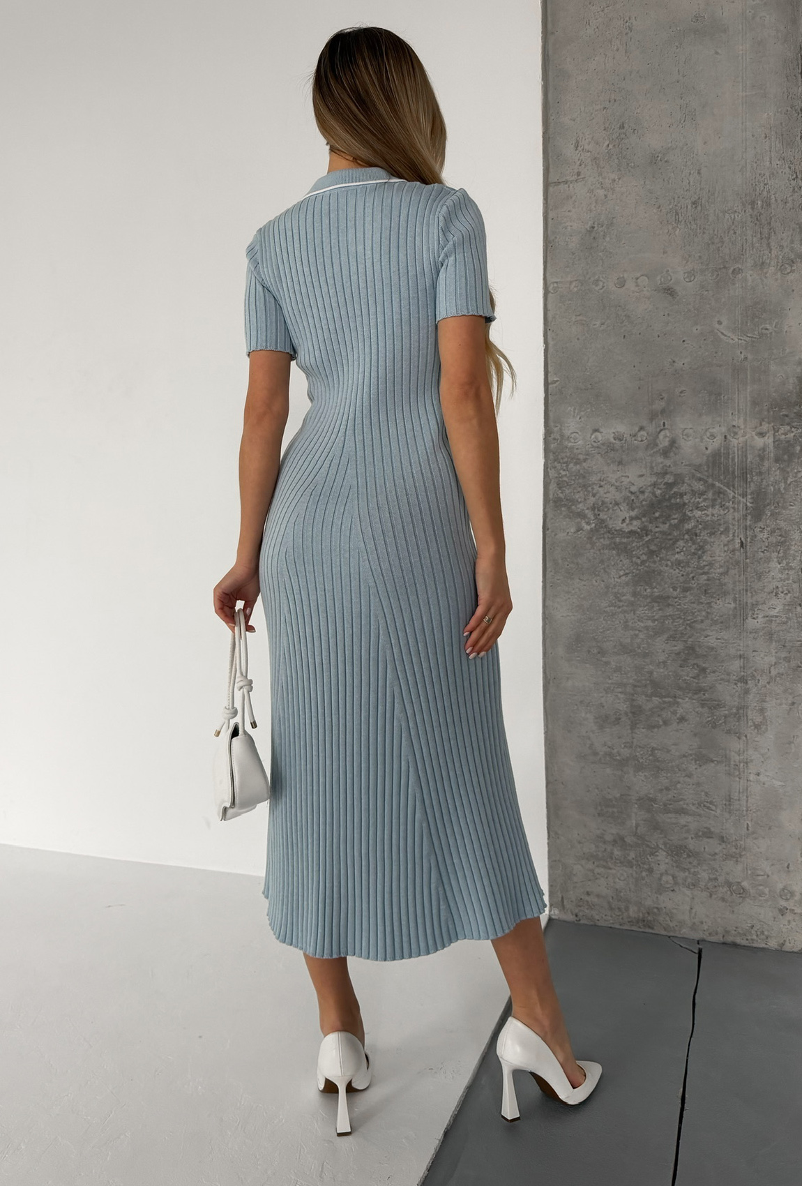 Сукня в'язка з гудзиками блакитна. Maritel. Зображення 2 Сукня в'язка з гудзиками блакитна. Maritel. Зображення 2